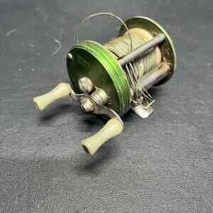 Vintage BRONSON GREEN HORNET No. 2200 Fishing Casting Reel Working Needs Cleaned